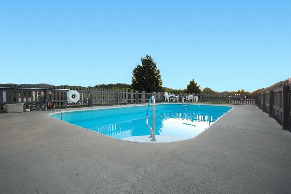 MOTEL 6 HILLSVILLE VA (Hillsville)